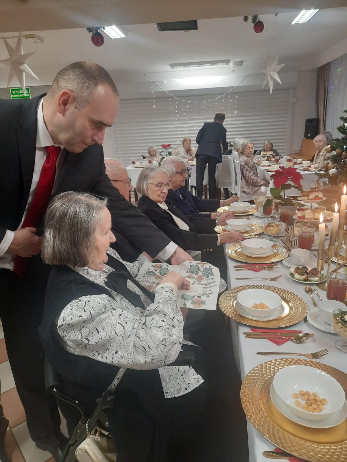 Zdjęcie WhatsApp 2024-12-19 o 22.35.39_be47b100