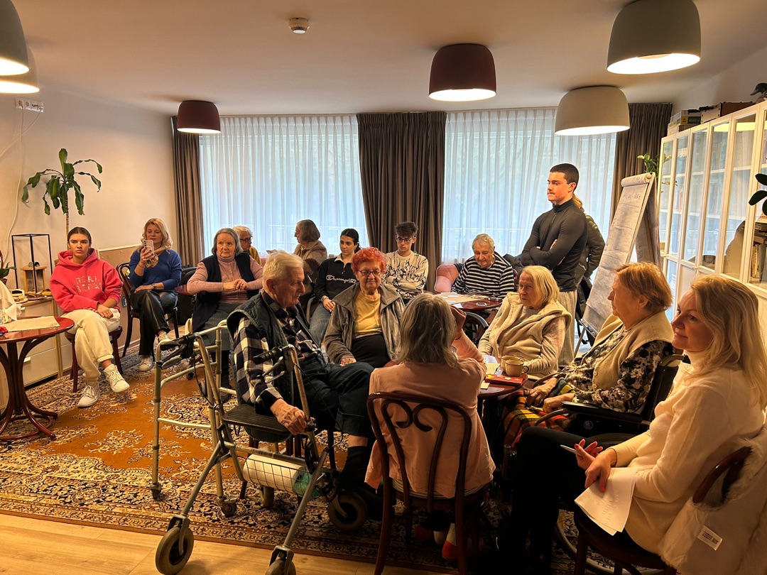 5da195a6-902b-493e-aa6d-9d4f2885806d